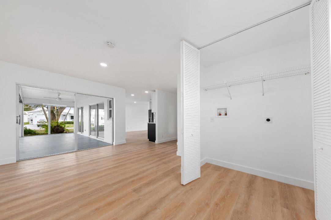 待售: $379,900 (2 贝兹, 2 浴室, 1364 平方英尺)