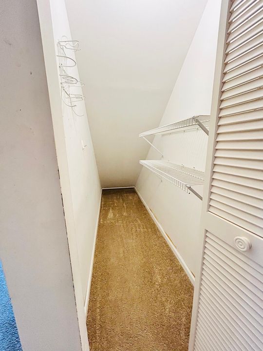 待售: $79,000 (1 贝兹, 1 浴室, 629 平方英尺)