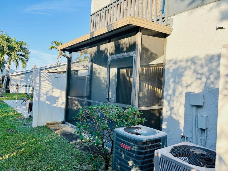 待售: $79,000 (1 贝兹, 1 浴室, 629 平方英尺)