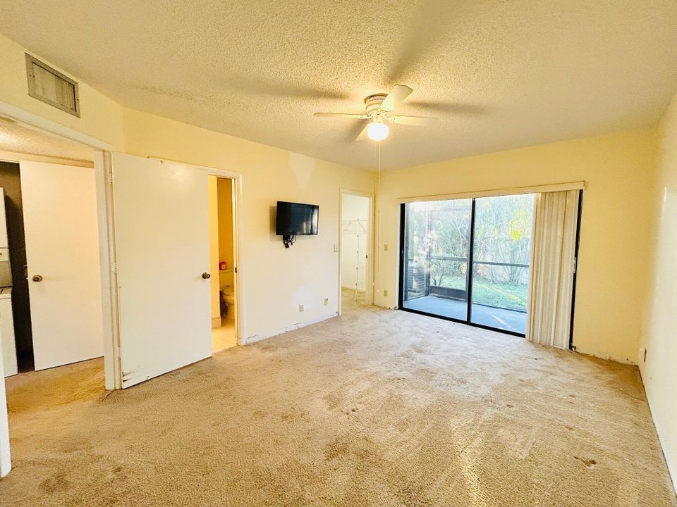 待售: $79,000 (1 贝兹, 1 浴室, 629 平方英尺)