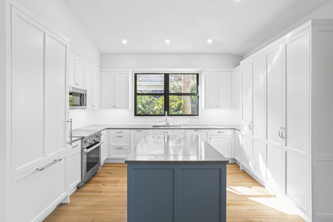 En Venta: $2,695,000 (4 camas, 4 baños, 3040 Pies cuadrados)