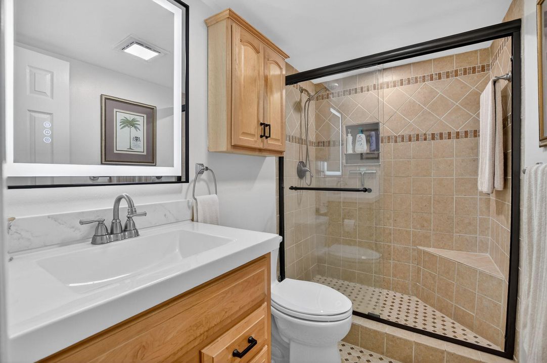 待售: $345,000 (2 贝兹, 2 浴室, 1100 平方英尺)