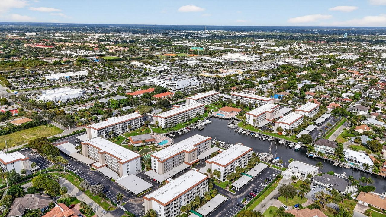 待售: $345,000 (2 贝兹, 2 浴室, 1100 平方英尺)