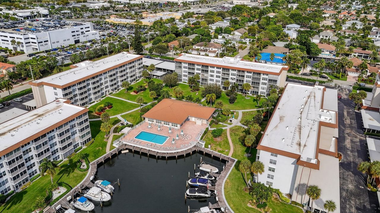 待售: $345,000 (2 贝兹, 2 浴室, 1100 平方英尺)