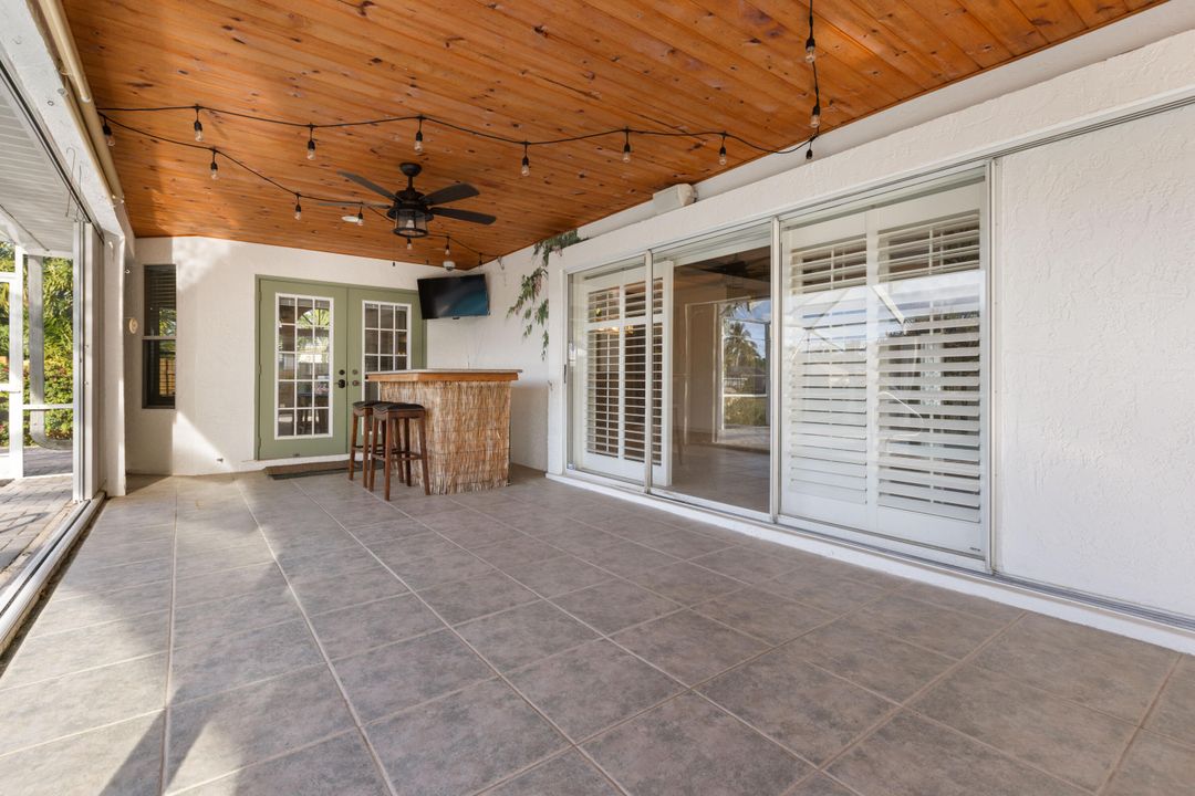 合同活跃: $649,900 (3 贝兹, 2 浴室, 1902 平方英尺)