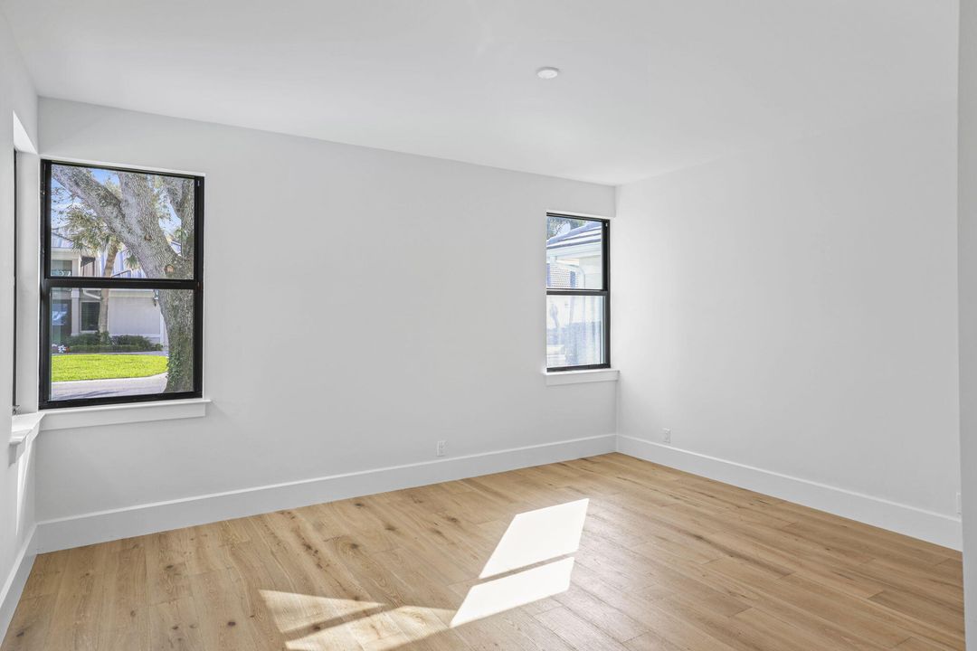 En Venta: $2,695,000 (4 camas, 4 baños, 3040 Pies cuadrados)