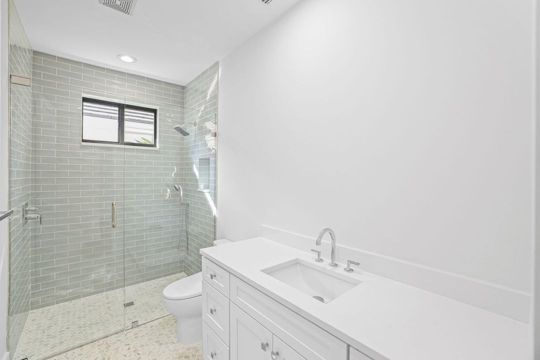 En Venta: $2,695,000 (4 camas, 4 baños, 3040 Pies cuadrados)