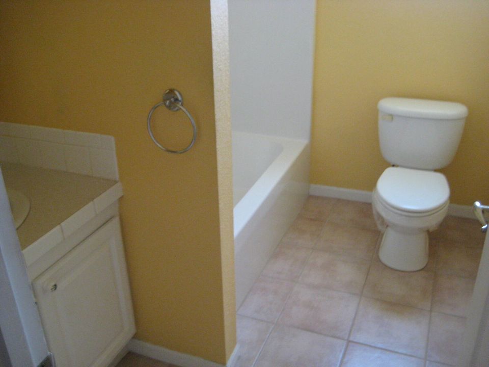 En Venta: $108,000 (2 camas, 2 baños, 1475 Pies cuadrados)