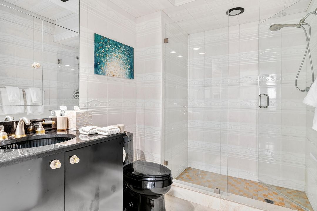 For Rent: $6,000 (3 beds, 3 baths, 2350 Square Feet)