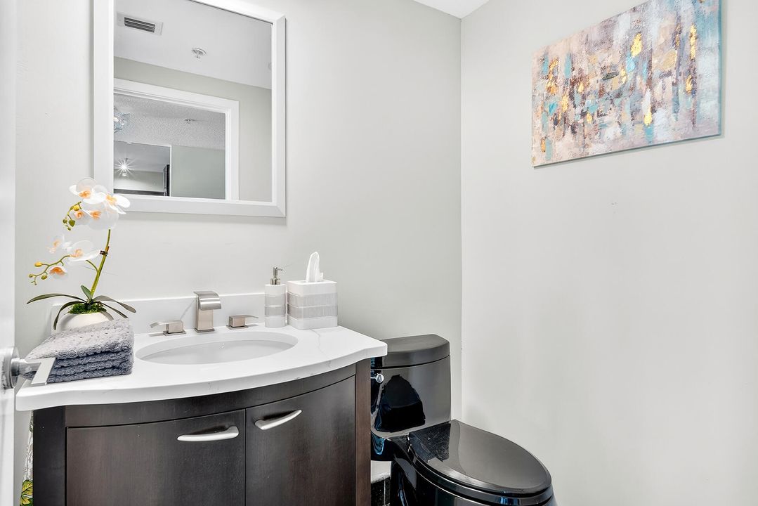 For Rent: $6,000 (3 beds, 3 baths, 2350 Square Feet)