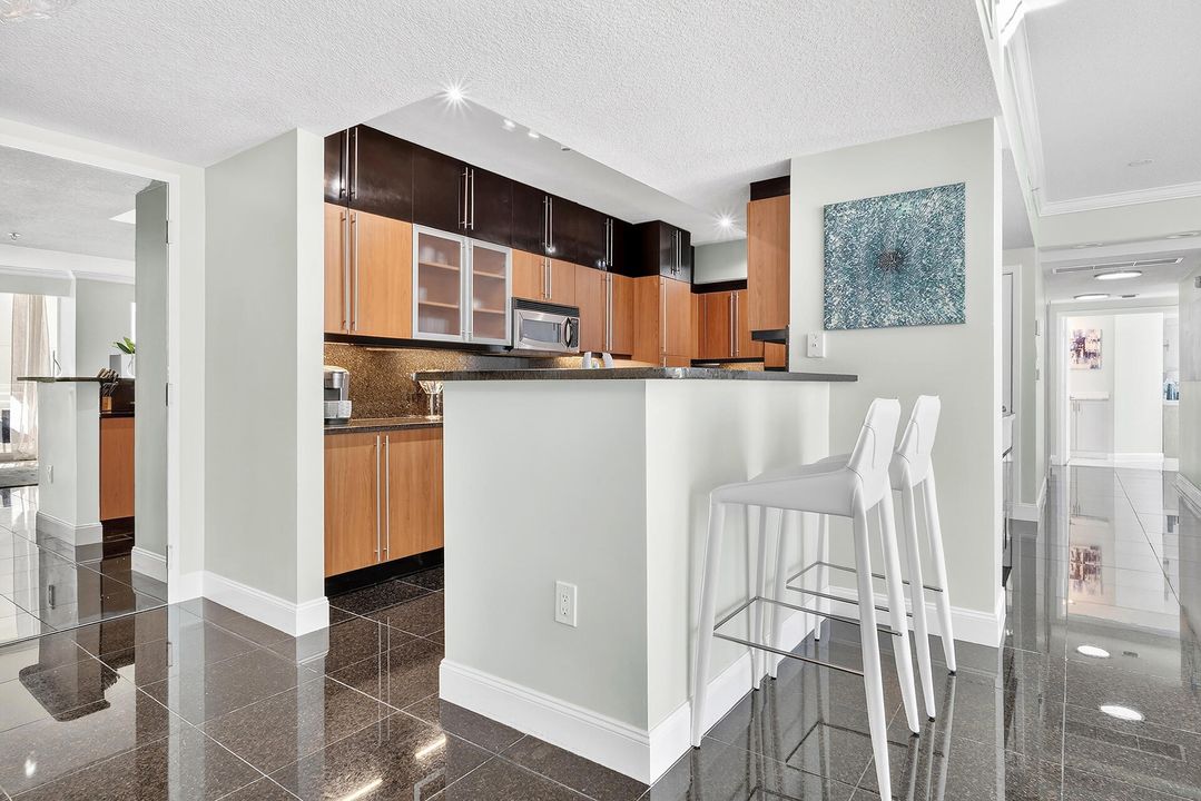 For Rent: $6,000 (3 beds, 3 baths, 2350 Square Feet)