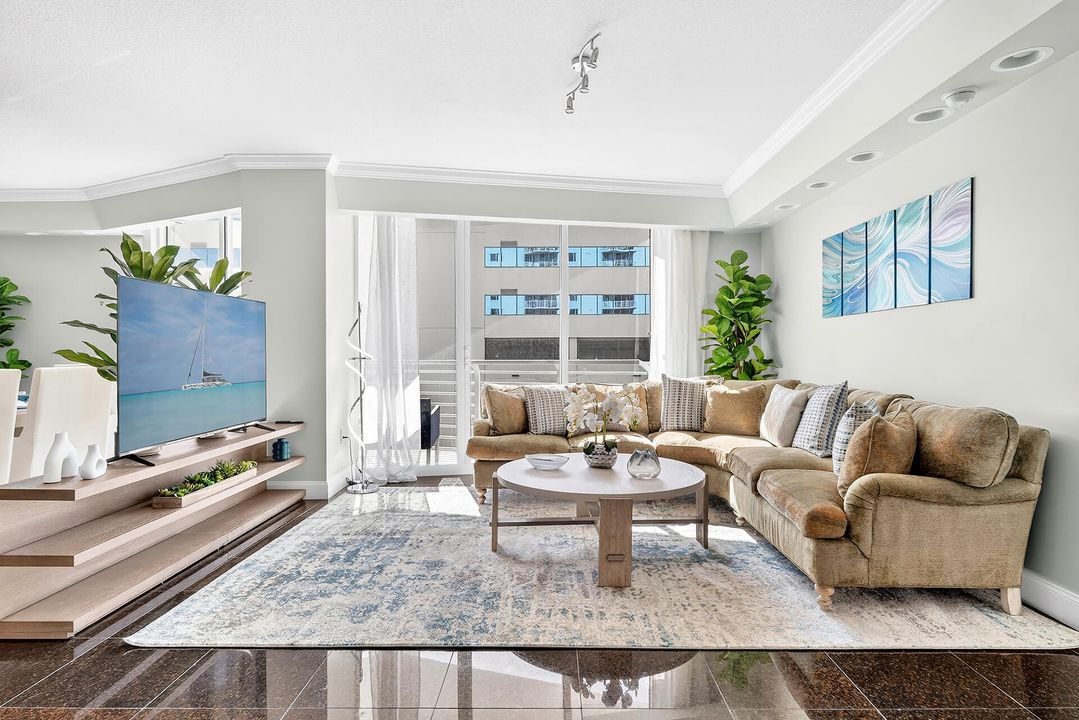 For Rent: $6,000 (3 beds, 3 baths, 2350 Square Feet)