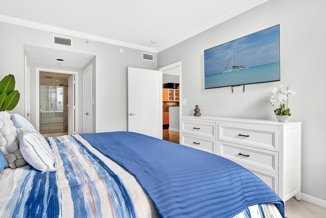 For Rent: $6,000 (3 beds, 3 baths, 2350 Square Feet)