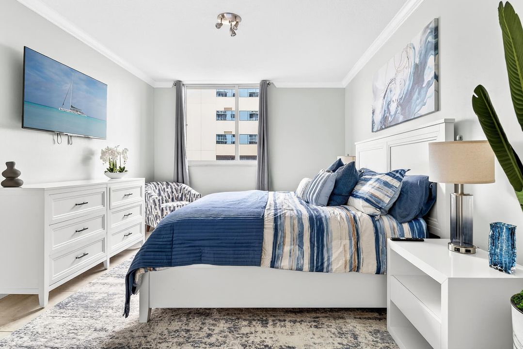 For Rent: $6,000 (3 beds, 3 baths, 2350 Square Feet)