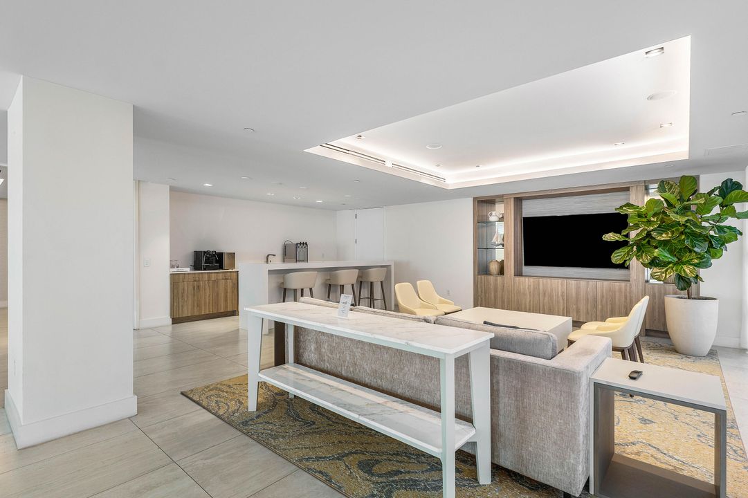 En Venta: $2,100,000 (2 camas, 2 baños, 1755 Pies cuadrados)