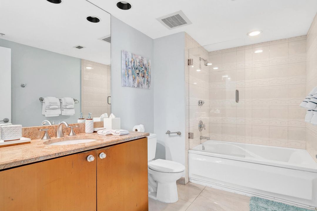 For Rent: $6,000 (3 beds, 3 baths, 2350 Square Feet)