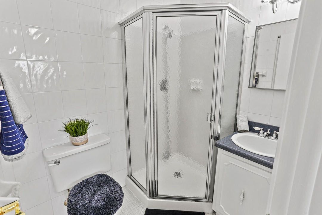 For Rent: $1,900 (2 beds, 2 baths, 1167 Square Feet)