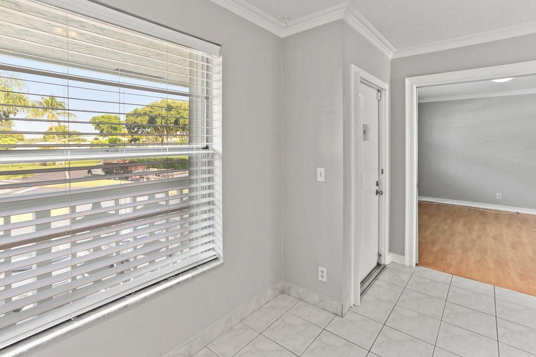 For Rent: $1,900 (2 beds, 2 baths, 1167 Square Feet)