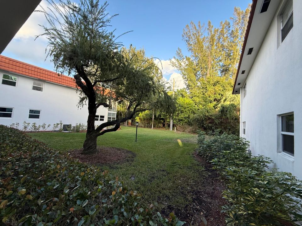 На продажу: $127,000 (1 спален, 1 ванн, 747 Квадратных фут)