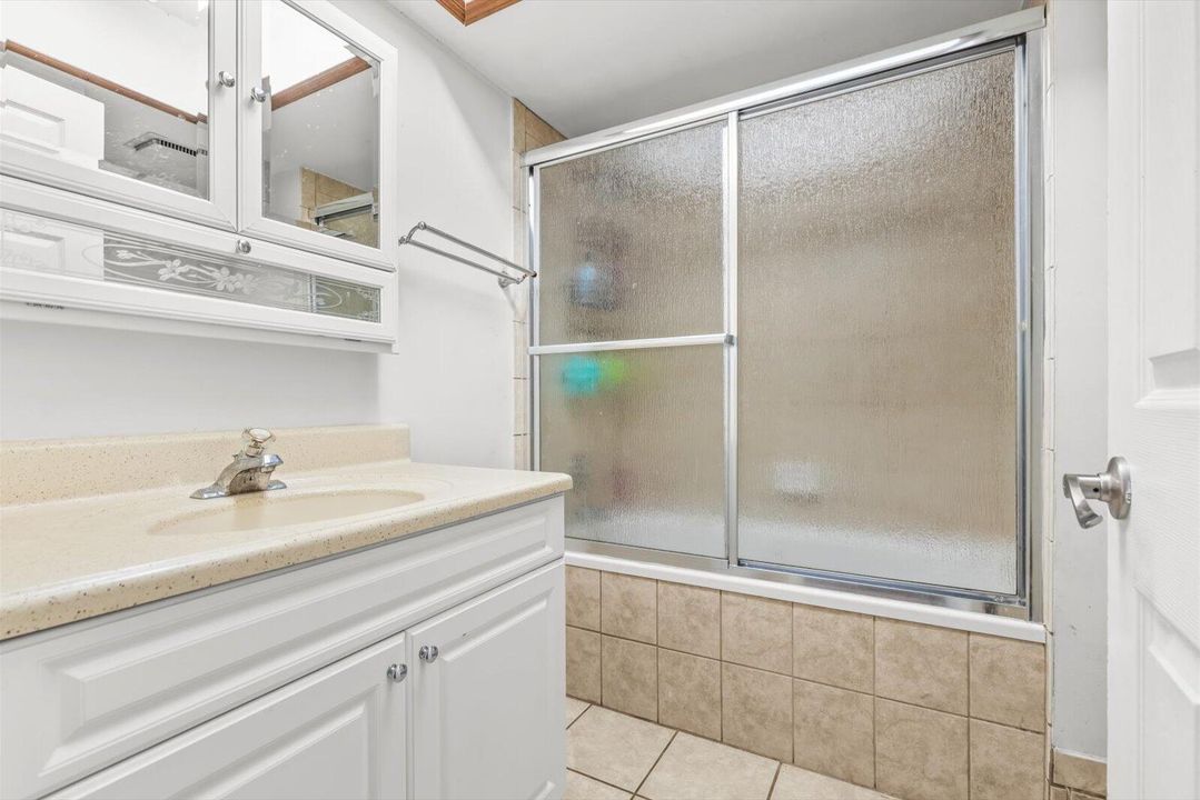 待售: $465,000 (4 贝兹, 2 浴室, 1750 平方英尺)