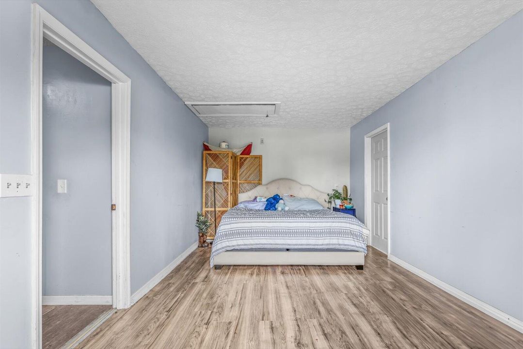 待售: $465,000 (4 贝兹, 2 浴室, 1750 平方英尺)