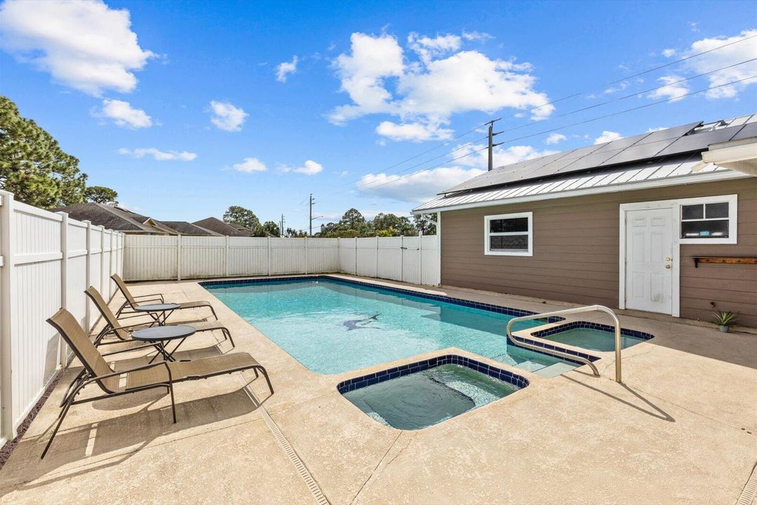 待售: $465,000 (4 贝兹, 2 浴室, 1750 平方英尺)