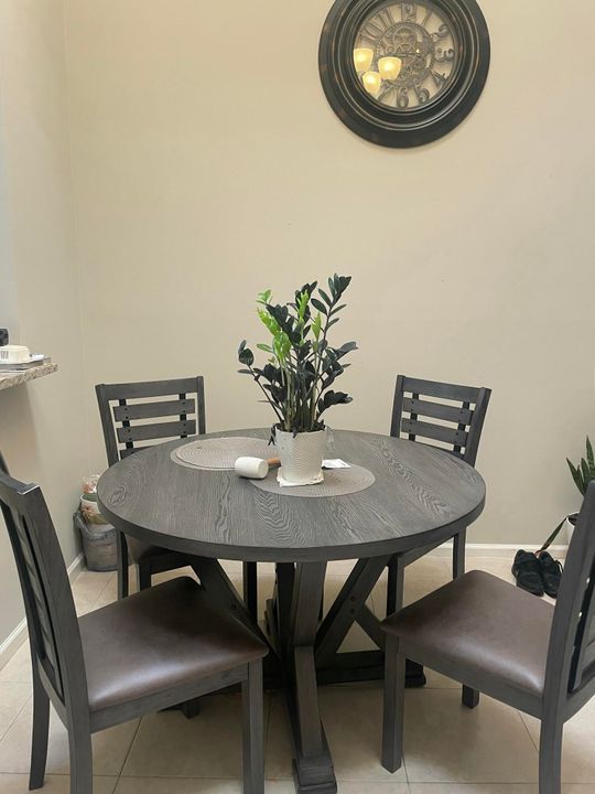 出租: $2,600 (2 贝兹, 2 浴室, 1096 平方英尺)