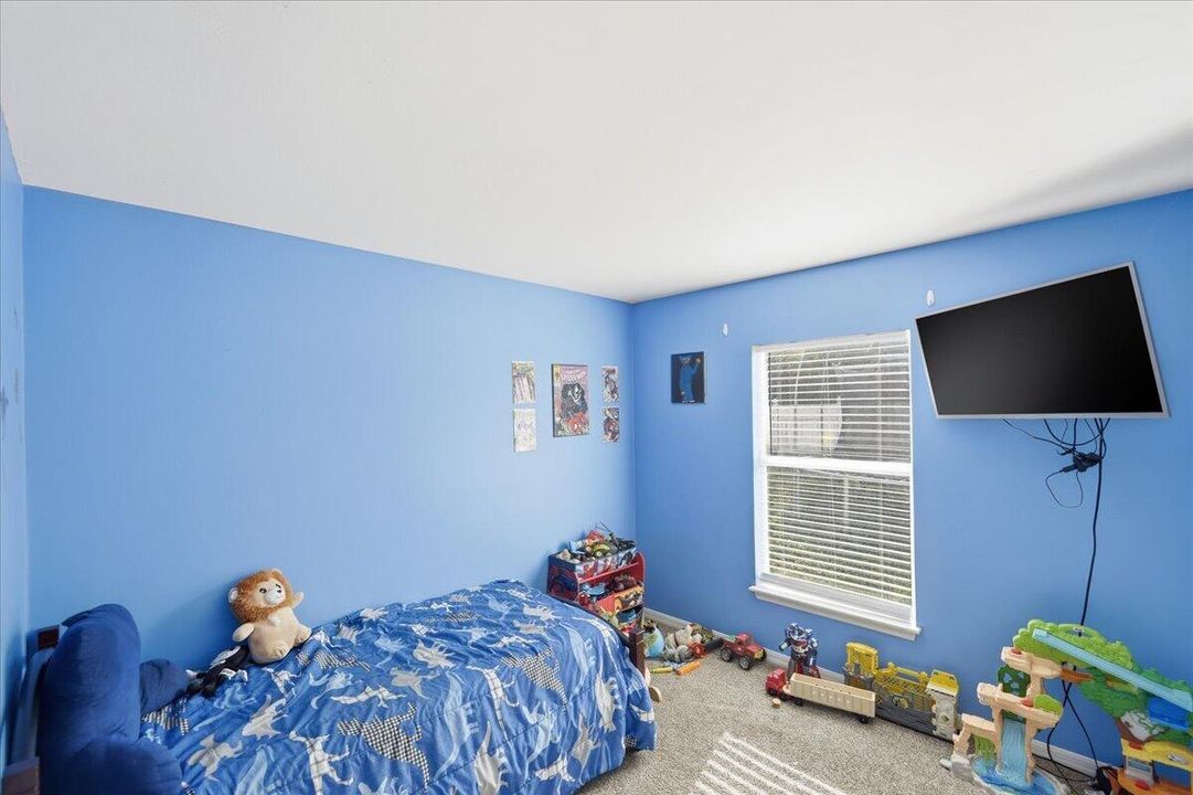 For Sale: $360,000 (4 beds, 2 baths, 1666 Square Feet)