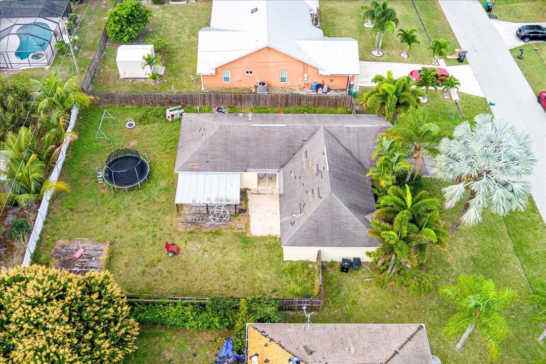 For Sale: $360,000 (4 beds, 2 baths, 1666 Square Feet)