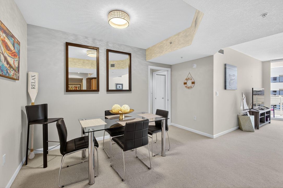 For Rent: $4,200 (2 beds, 2 baths, 1175 Square Feet)