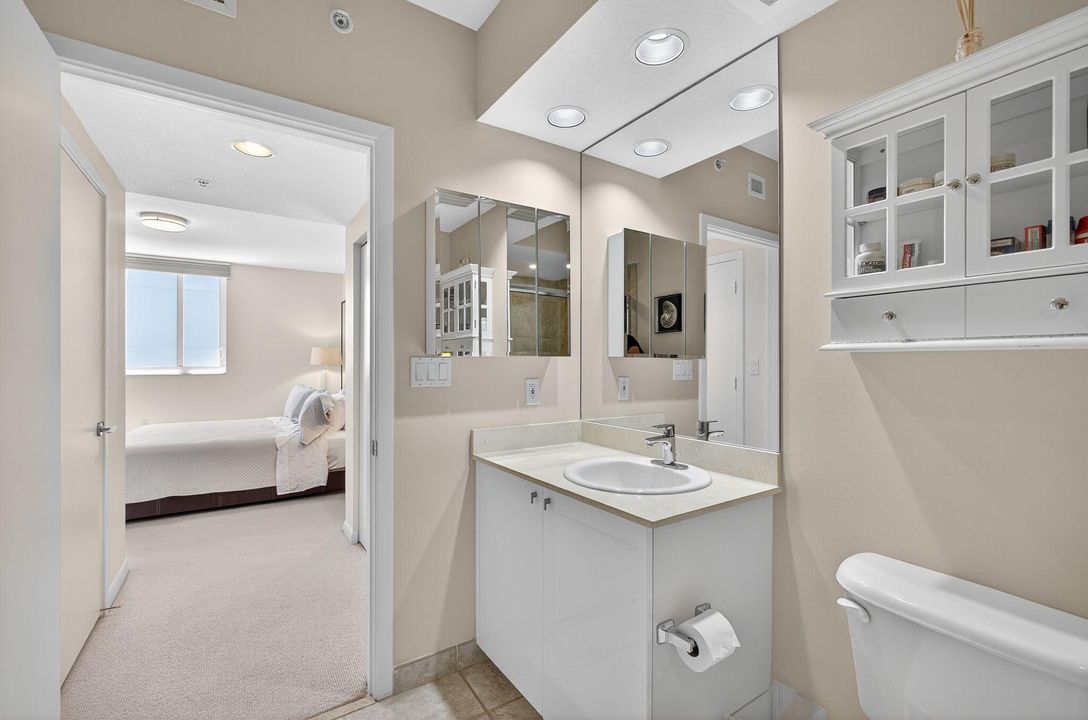 For Rent: $4,200 (2 beds, 2 baths, 1175 Square Feet)