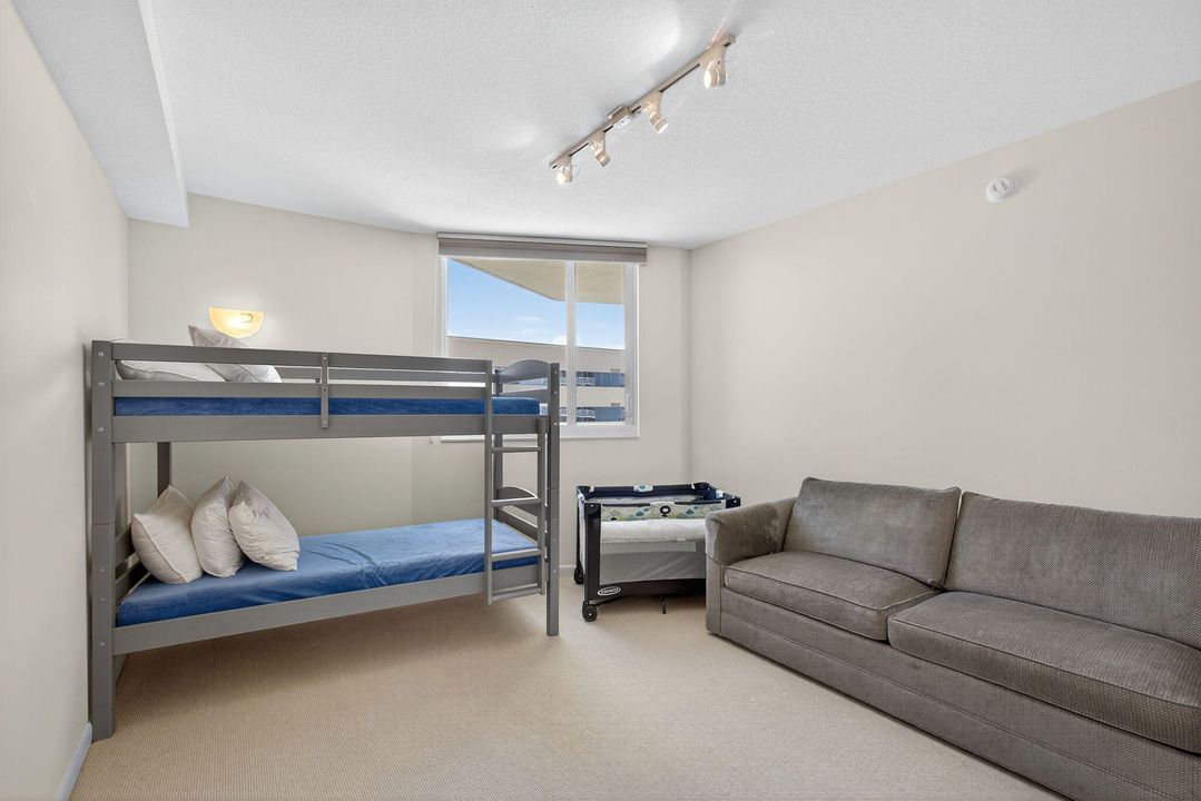 For Rent: $4,200 (2 beds, 2 baths, 1175 Square Feet)