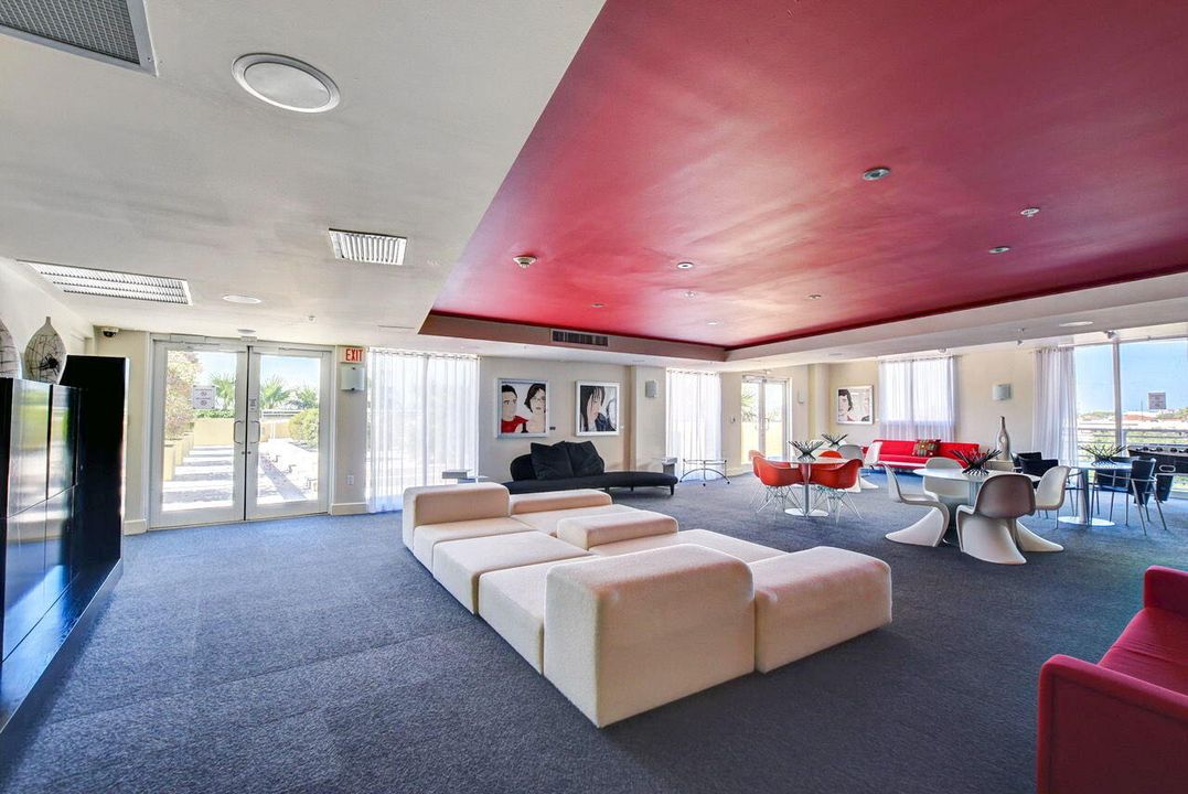 For Rent: $4,200 (2 beds, 2 baths, 1175 Square Feet)