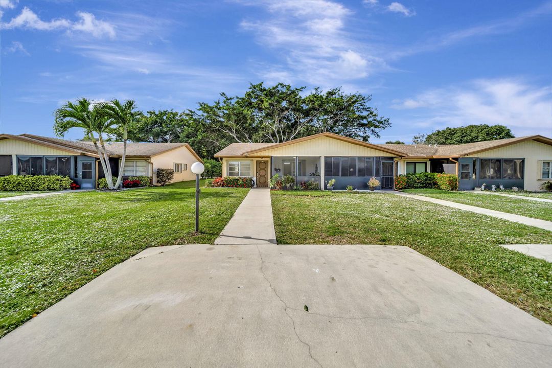 En Venta: $319,000 (2 camas, 2 baños, 1200 Pies cuadrados)