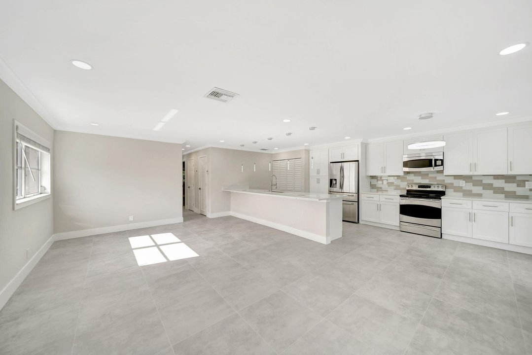 En Venta: $319,000 (2 camas, 2 baños, 1200 Pies cuadrados)