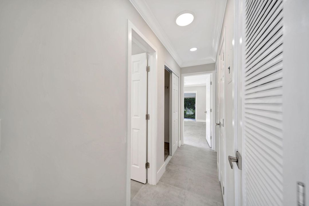 En Venta: $319,000 (2 camas, 2 baños, 1200 Pies cuadrados)