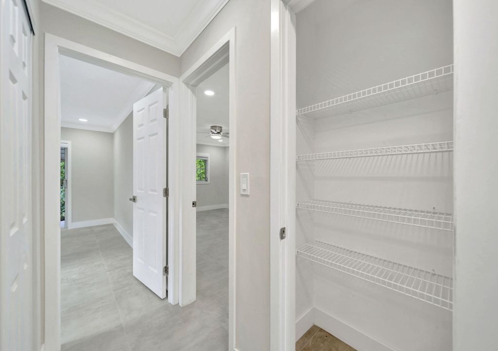 En Venta: $319,000 (2 camas, 2 baños, 1200 Pies cuadrados)