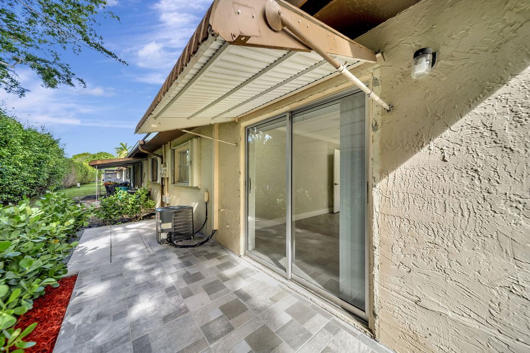 En Venta: $319,000 (2 camas, 2 baños, 1200 Pies cuadrados)