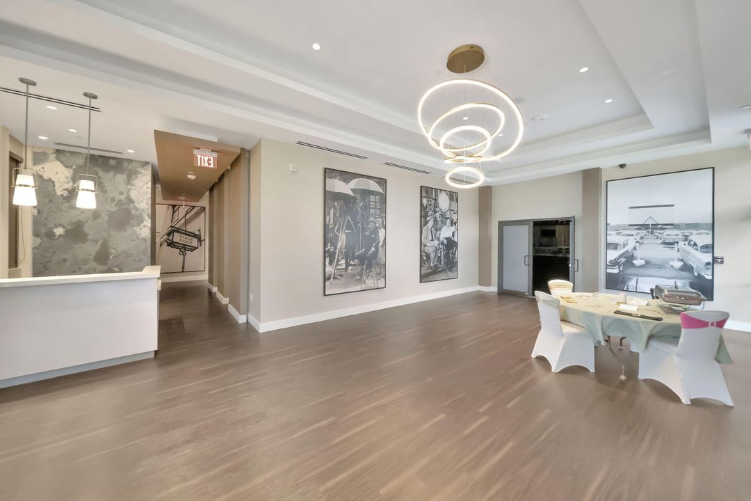 En Venta: $319,000 (2 camas, 2 baños, 1200 Pies cuadrados)