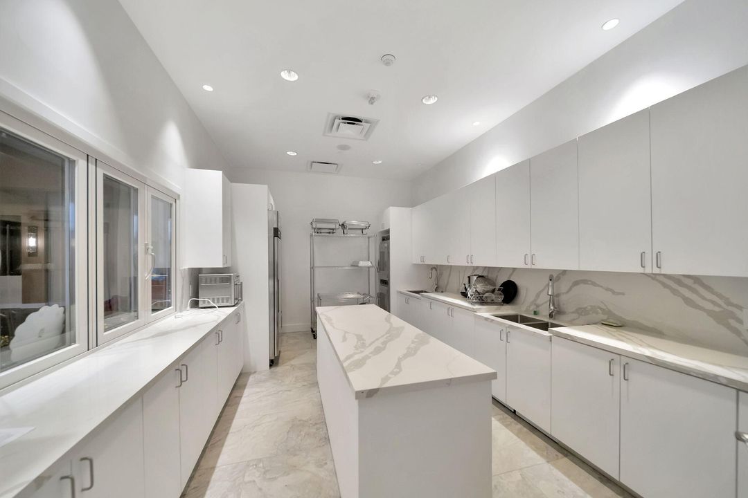 En Venta: $319,000 (2 camas, 2 baños, 1200 Pies cuadrados)