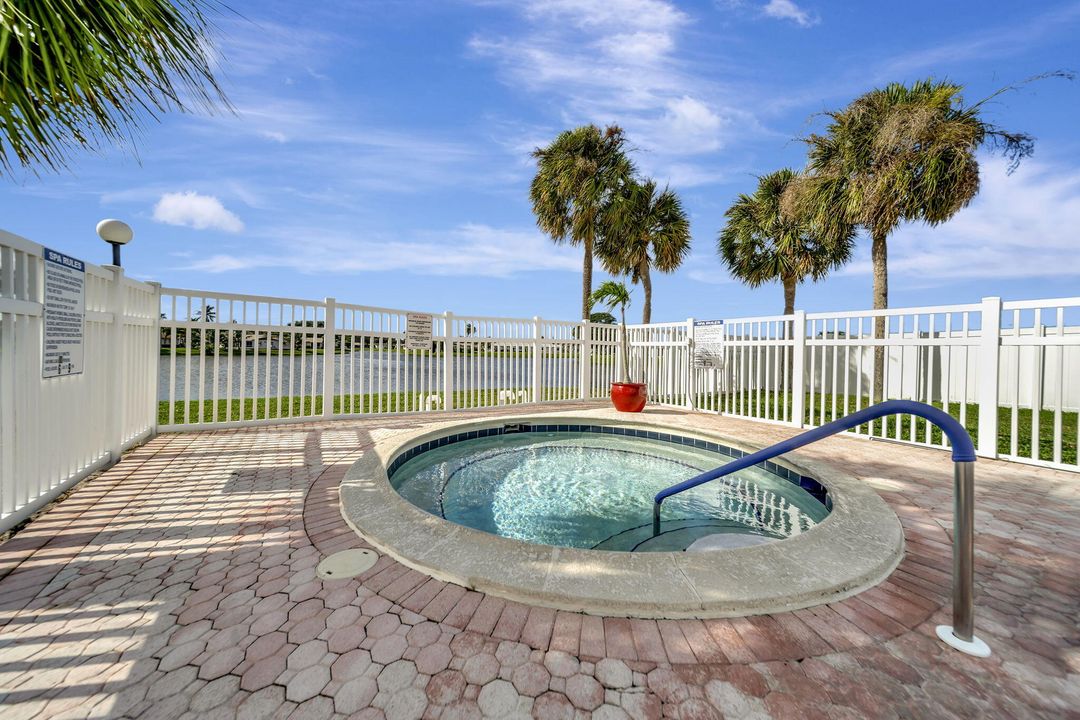 En Venta: $319,000 (2 camas, 2 baños, 1200 Pies cuadrados)