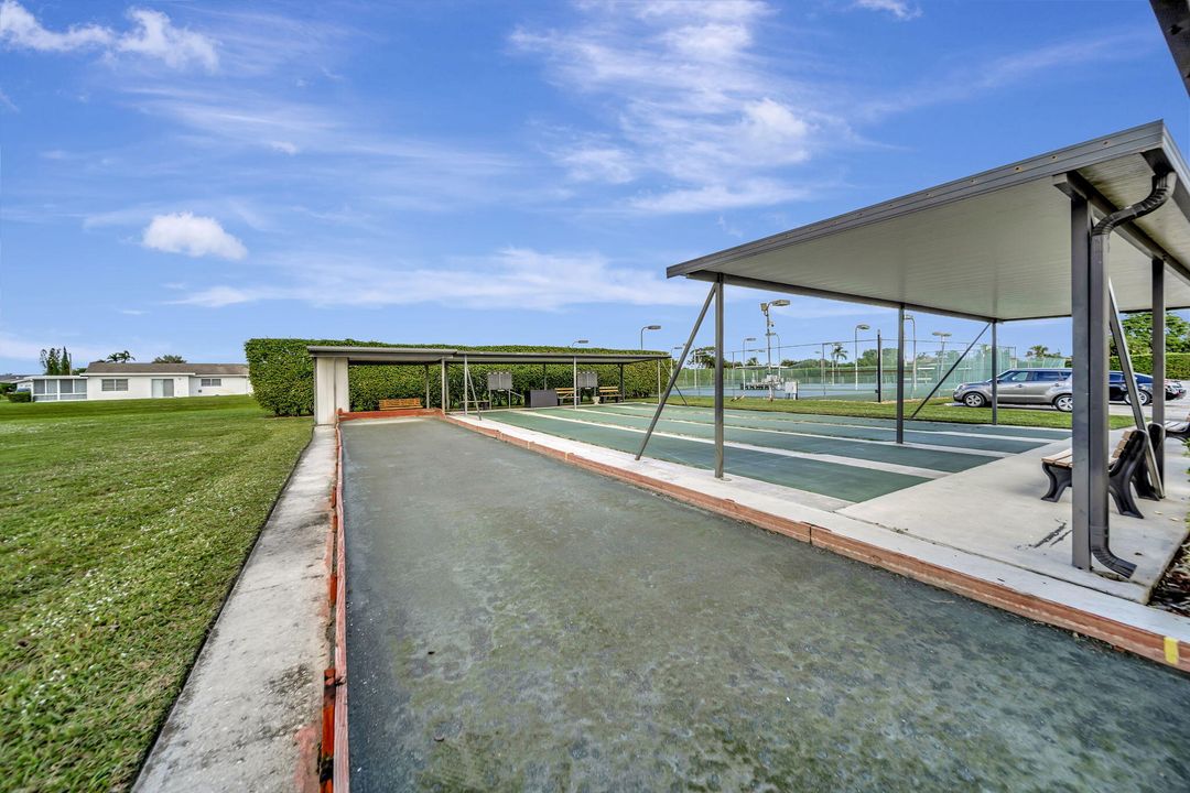 En Venta: $319,000 (2 camas, 2 baños, 1200 Pies cuadrados)