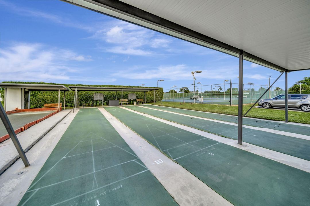 En Venta: $319,000 (2 camas, 2 baños, 1200 Pies cuadrados)