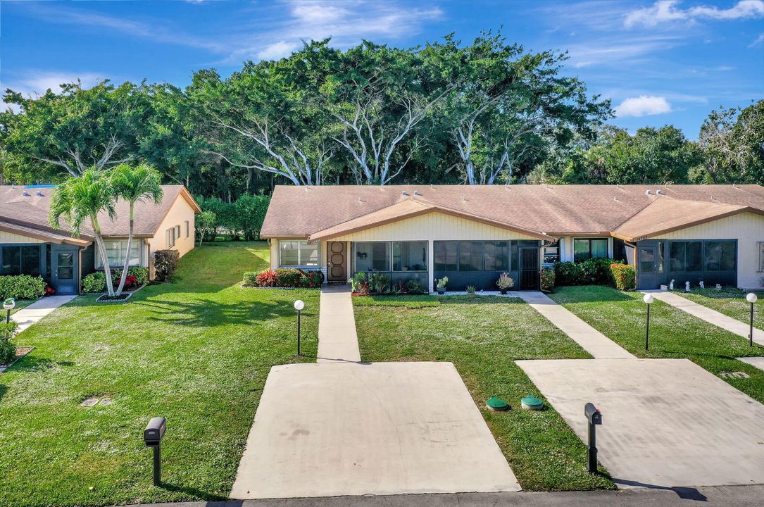 En Venta: $319,000 (2 camas, 2 baños, 1200 Pies cuadrados)