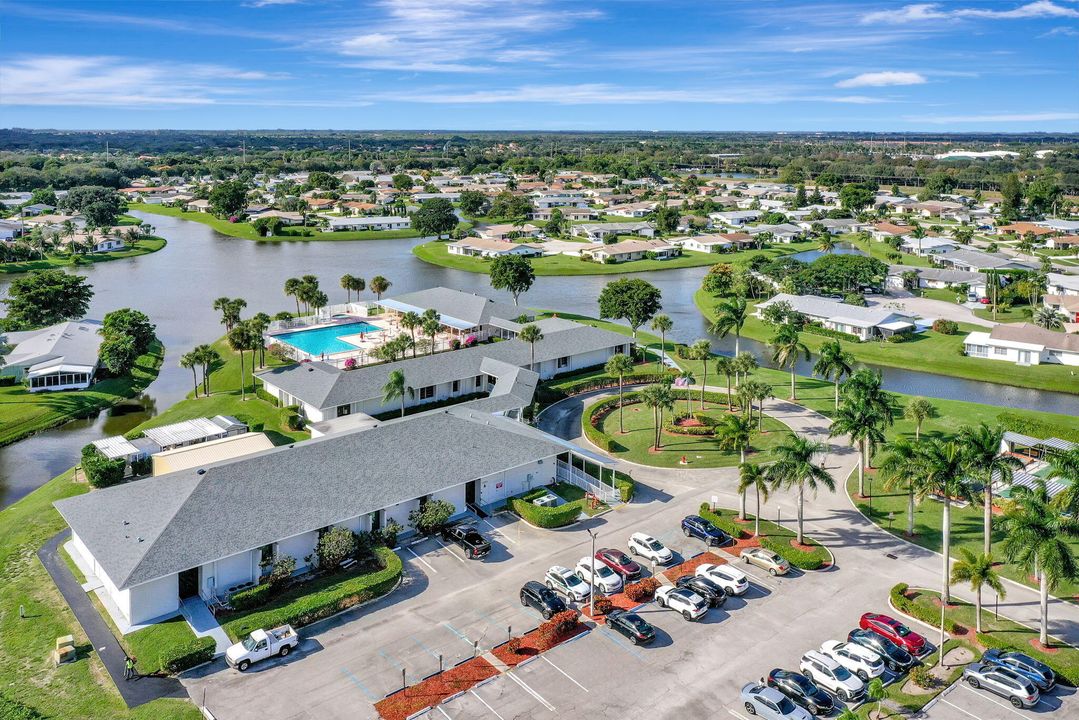 En Venta: $319,000 (2 camas, 2 baños, 1200 Pies cuadrados)