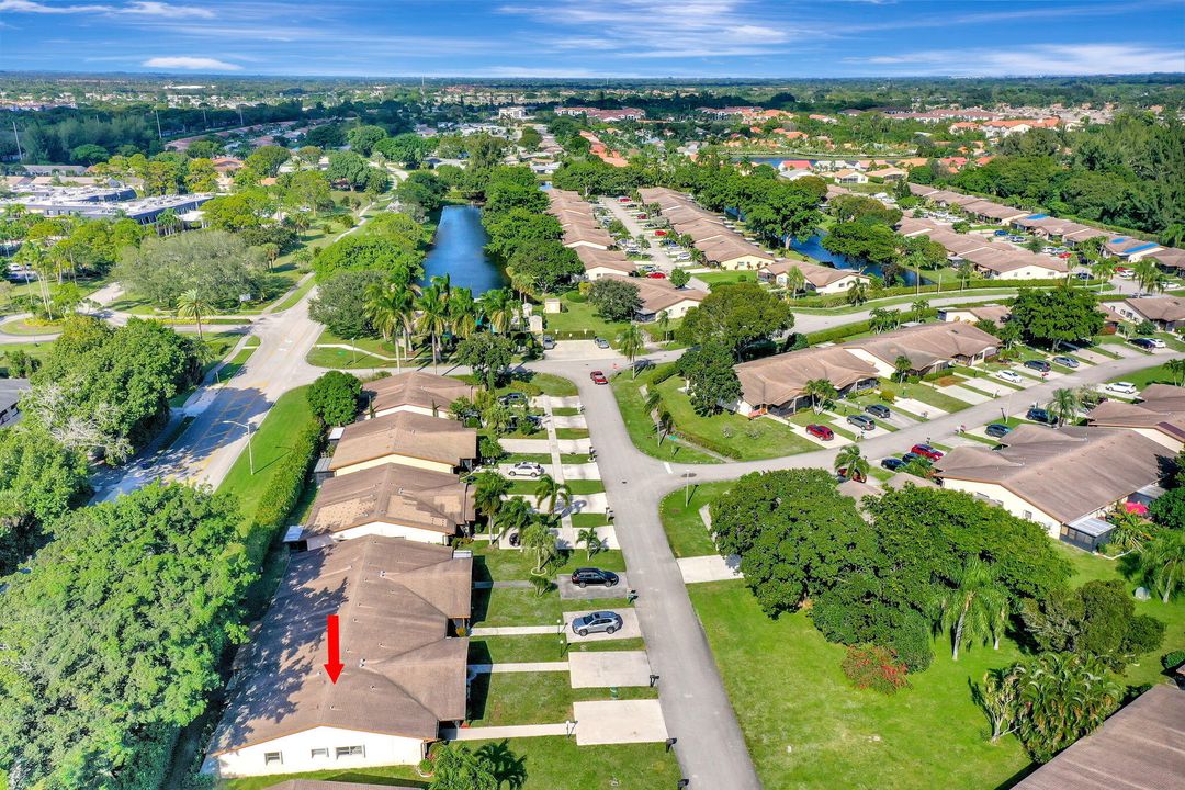 En Venta: $319,000 (2 camas, 2 baños, 1200 Pies cuadrados)