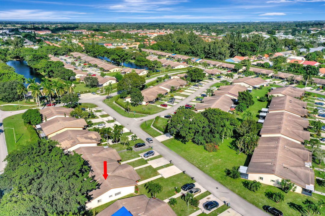 En Venta: $319,000 (2 camas, 2 baños, 1200 Pies cuadrados)