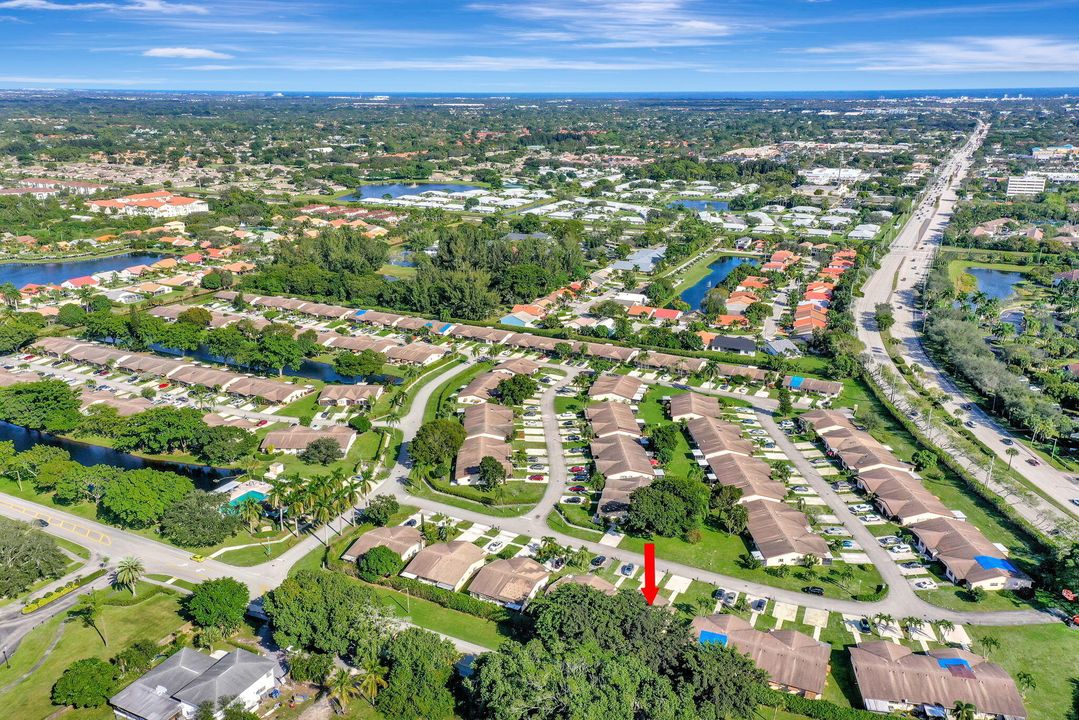 En Venta: $319,000 (2 camas, 2 baños, 1200 Pies cuadrados)