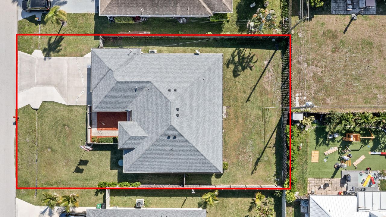 For Sale: $470,000 (4 beds, 3 baths, 2285 Square Feet)