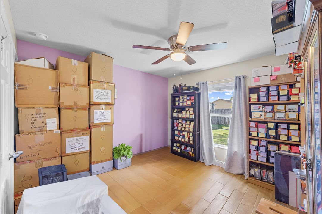 For Sale: $470,000 (4 beds, 3 baths, 2285 Square Feet)